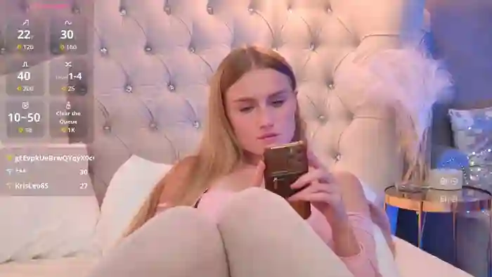 2025/10/10/stripchat-olliebell-08-49-38