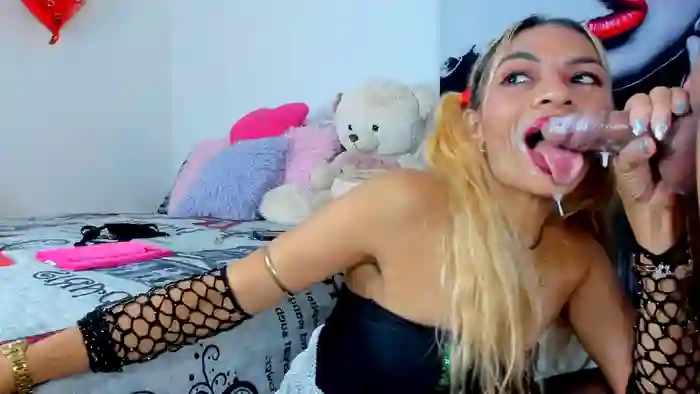 2025/10/12/stripchat-angeline_focus-14-25-51