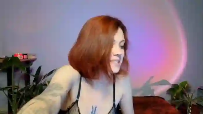 2025/10/14/stripchat-your_corvus-13-36-20