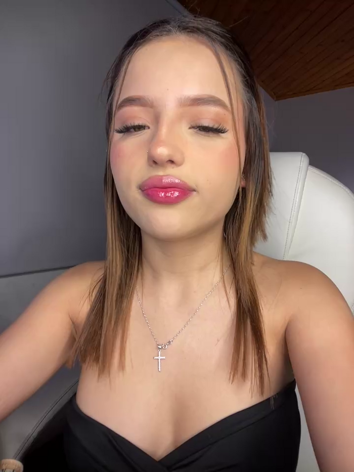 Sofia18_pinkk