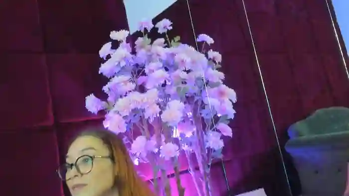 2025/10/18/stripchat-stepmomann-13-46-07