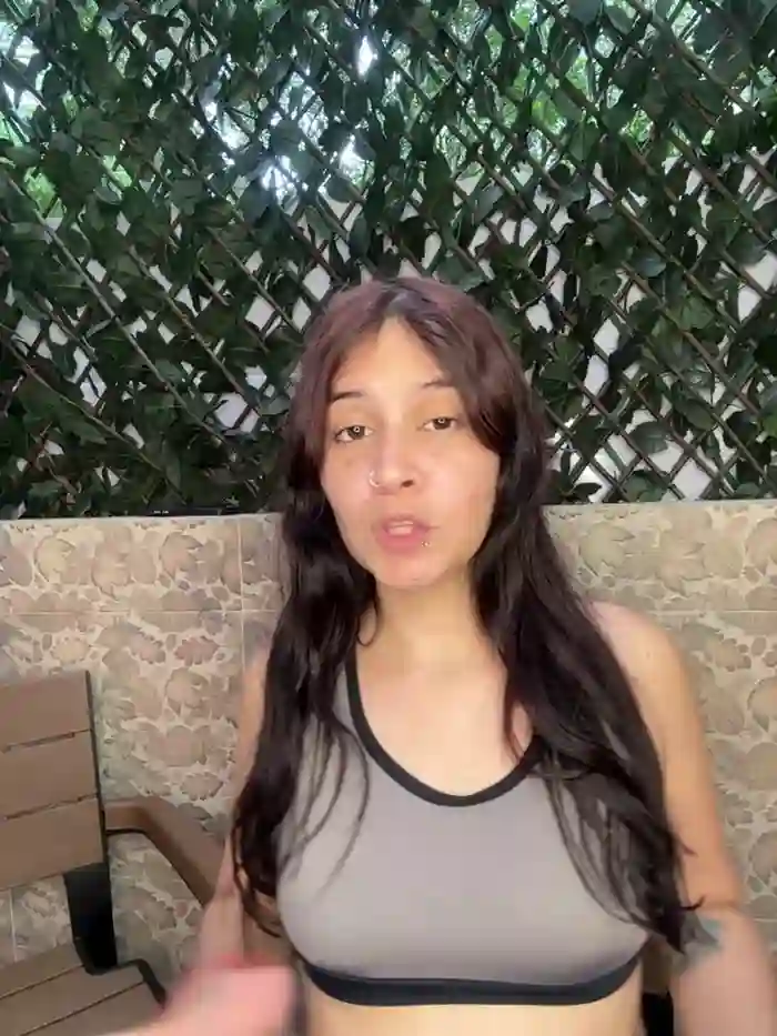 2025/10/18/stripchat-sweetmuslim01-21-48-11
