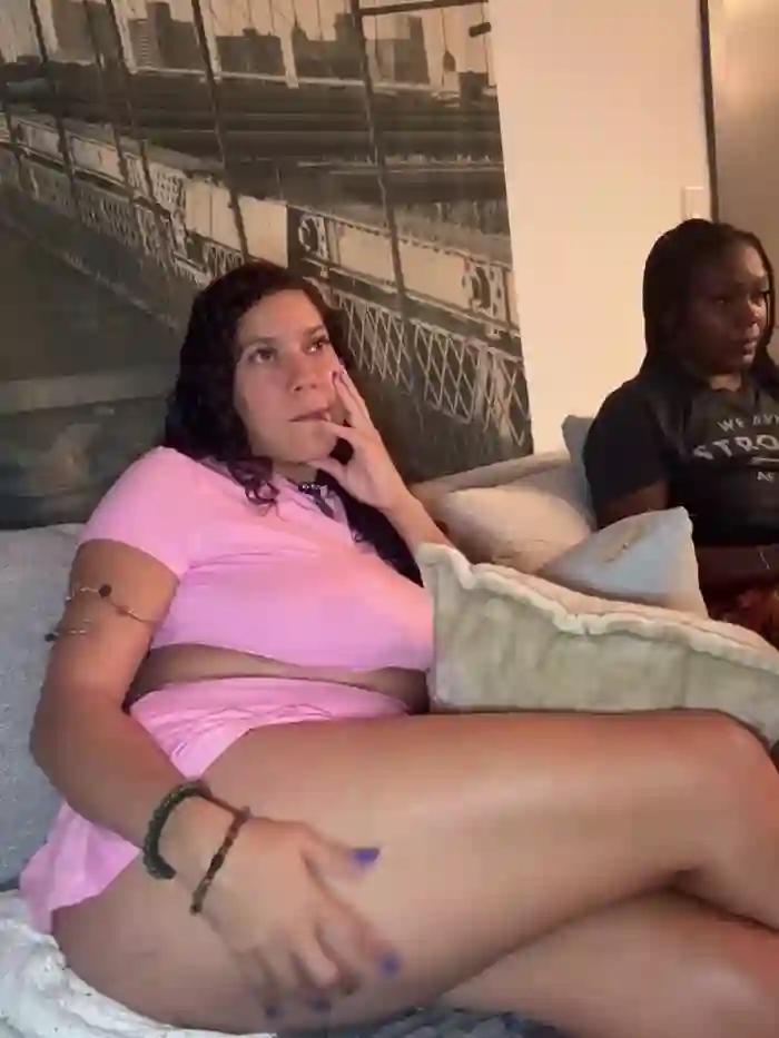 2025/10/19/stripchat-bigbuttbrooklynn-07-10-58