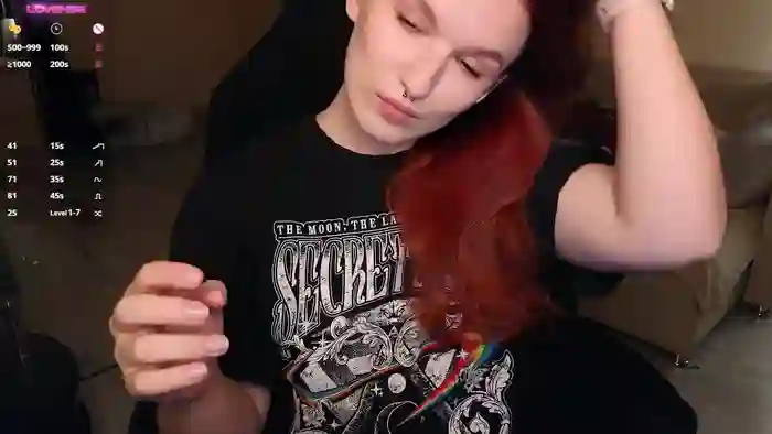 2025/10/20/stripchat-val_lava-20-13-15