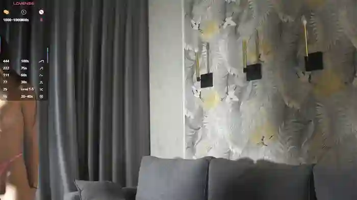 2025/10/21/stripchat-georginacurvin-03-37-45