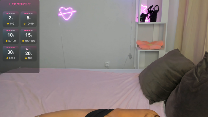NikkiKiss__