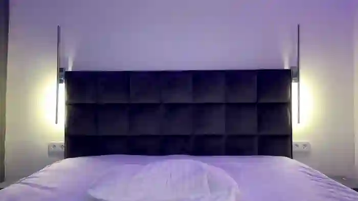 2025/10/25/stripchat-notelis-21-51-17