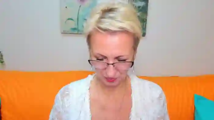 2025/10/25/stripchat-iamyourdream89-12-58-39