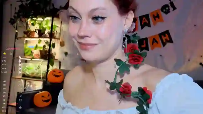 2025/10/28/stripchat-your_corvus-10-16-51