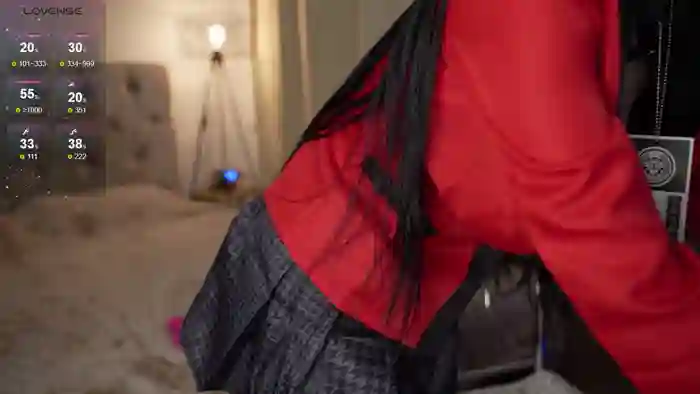 2025/10/31/stripchat-lindawarners-15-10-19