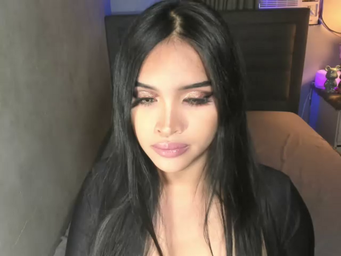 PrettyYoungHugeCockTS