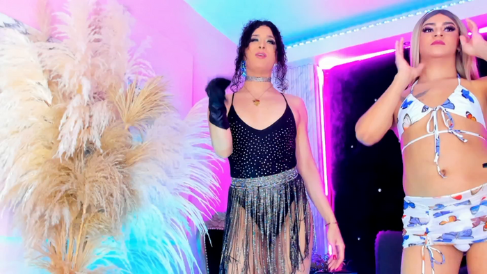 Queens_Wonders_Blonders