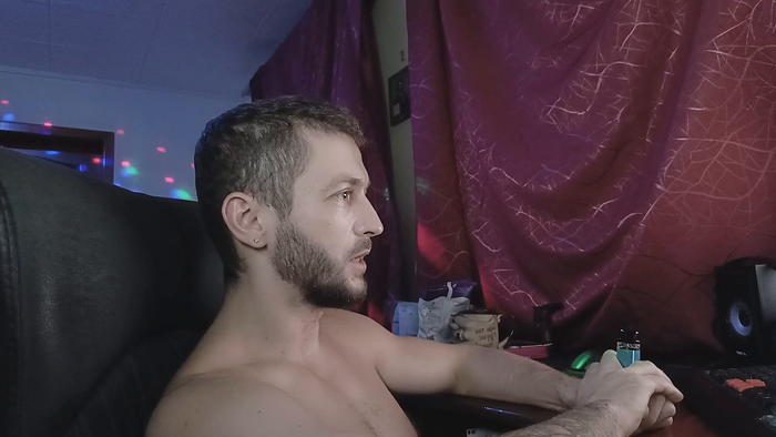 333Alone_in_theDark777