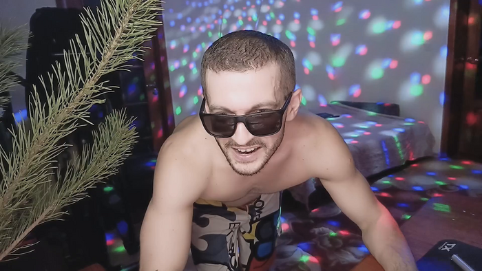 333Alone_in_theDark777