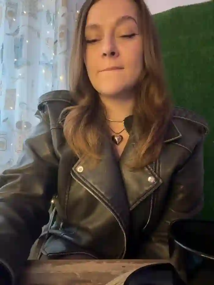 2025/12/12/stripchat-crazytori-08-02-09