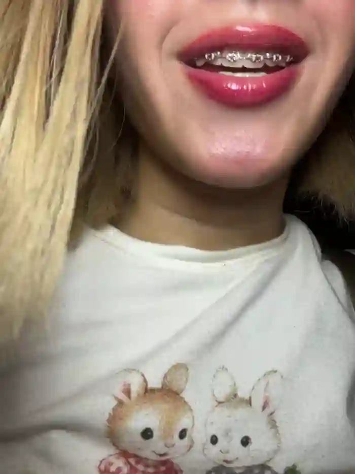 2025/12/12/stripchat-sweetbunnygf-01-02-23