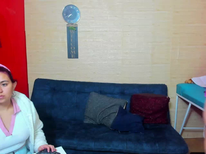 LesbianCoupleSl