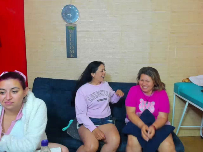LesbianCoupleSl