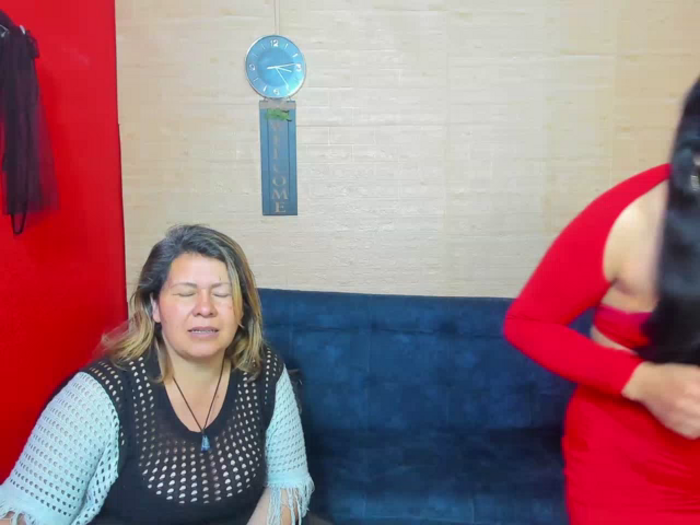 LesbianCoupleSl