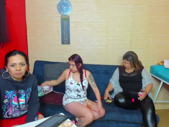 LesbianCoupleSl