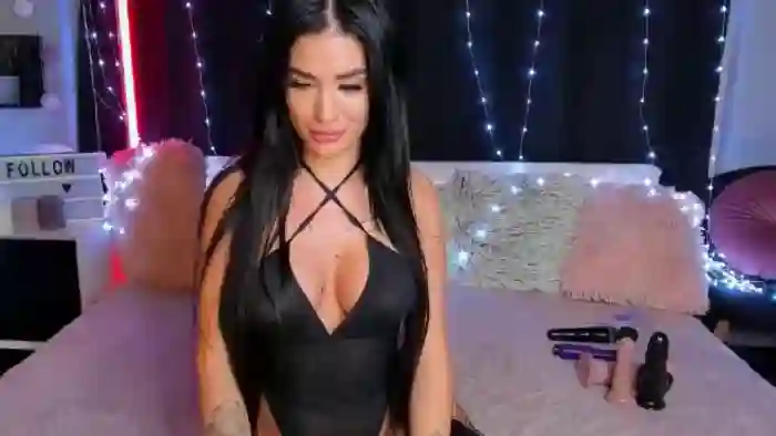 2025/10/24/eplay-nastiablack-09-04-33
